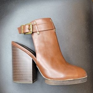 SOLD - F21 Bootie Mule